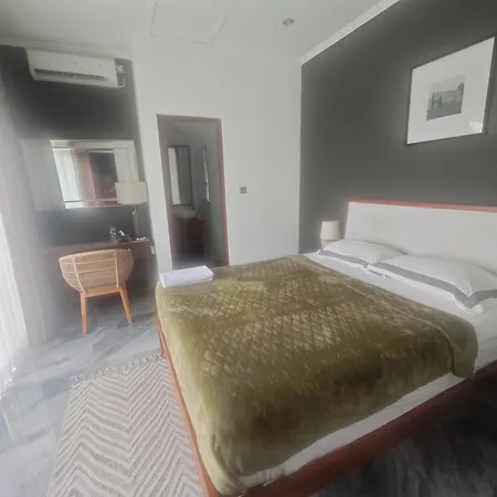 Santo Guesthouse